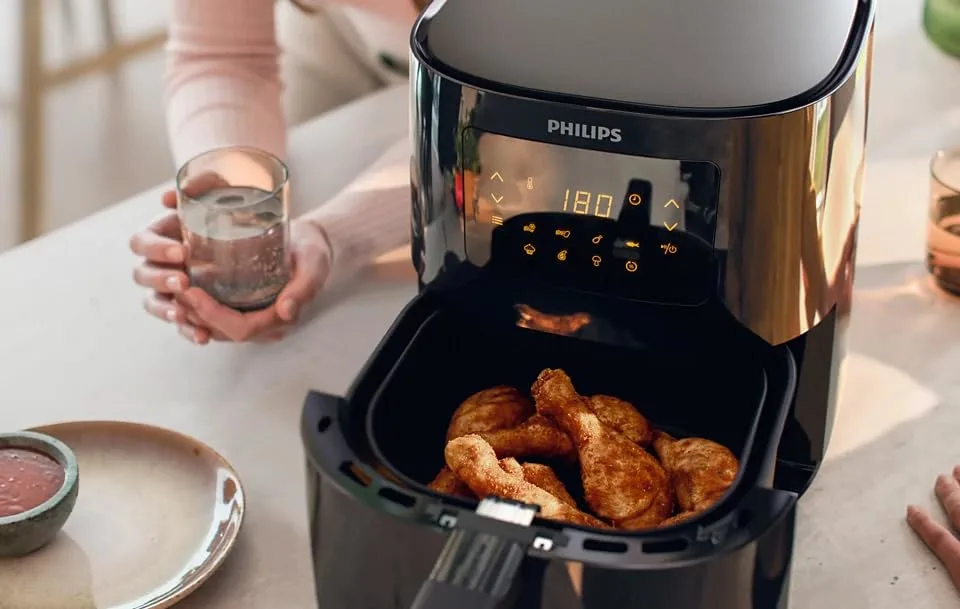 2.PHILIPS Essential Air Fryer HD9252/70